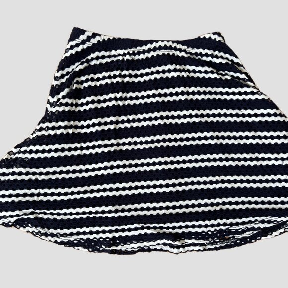 AQUA DARK NAVY & WHITE FLARED SKIRT SIZE GIRLS SIZE M - Picture 1 of 14